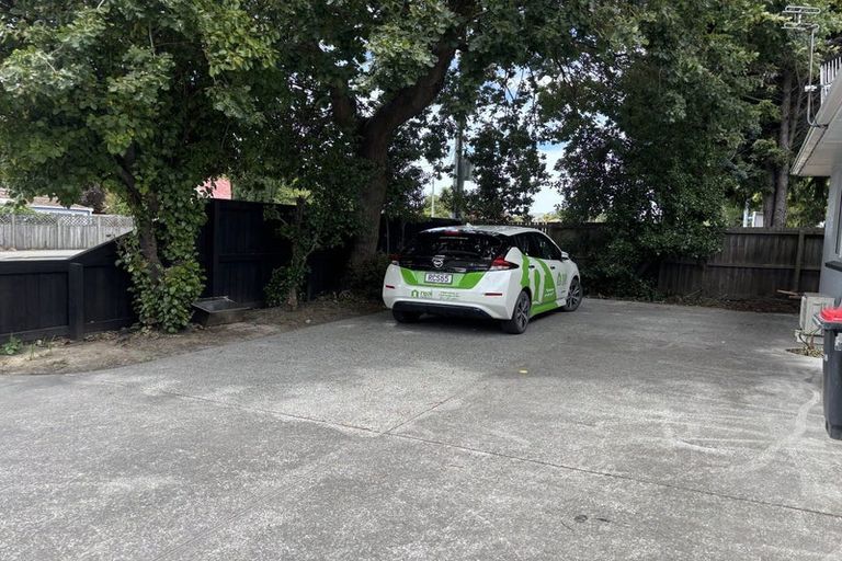 Photo of property in 34 Curletts Road, Sockburn, Christchurch, 8042