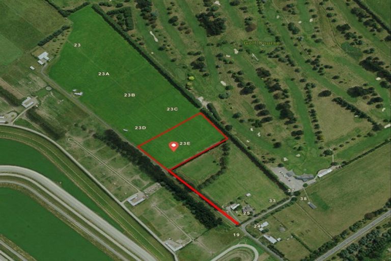 Photo of property in 17 Enereta Road, Otaki, 5512