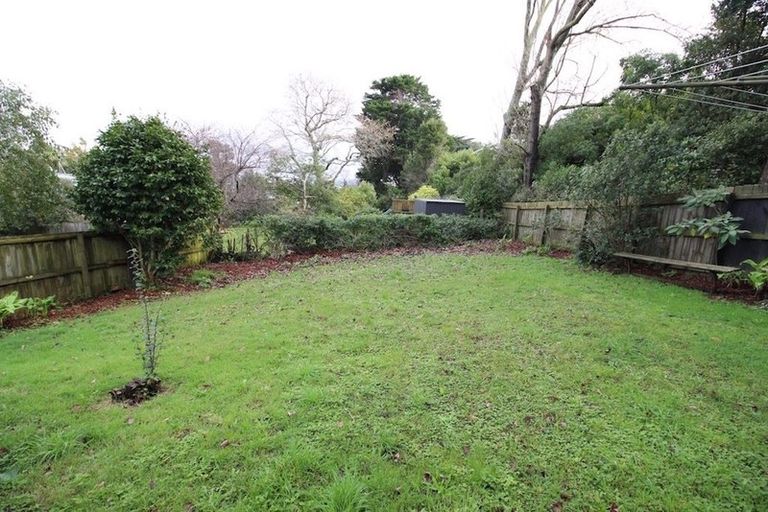 Photo of property in 2/11 Cotswold Lane, Mount Wellington, Auckland, 1060