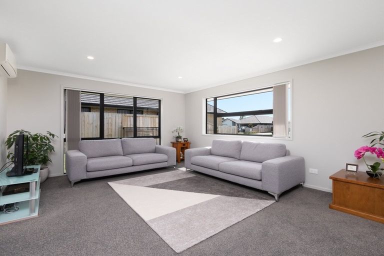 Photo of property in 23 Fearnley Grove, Pyes Pa, Tauranga, 3112