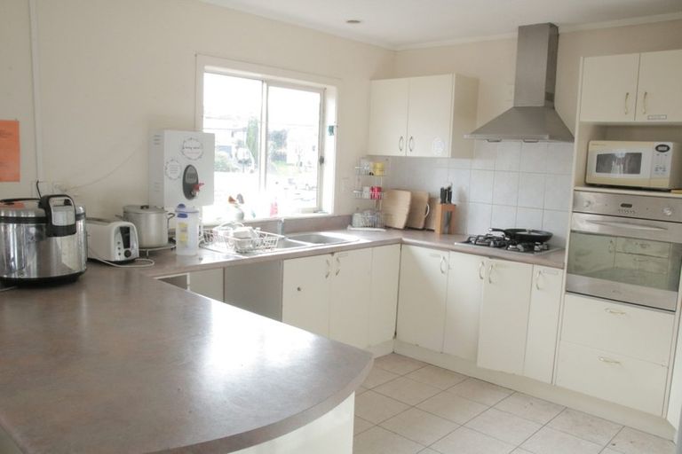 Photo of property in 39 Ransom Smyth Drive, Goodwood Heights, Auckland, 2105