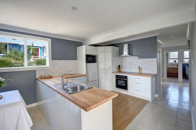 Photo of property in 14 District Road, Roseneath, Port Chalmers, 9023