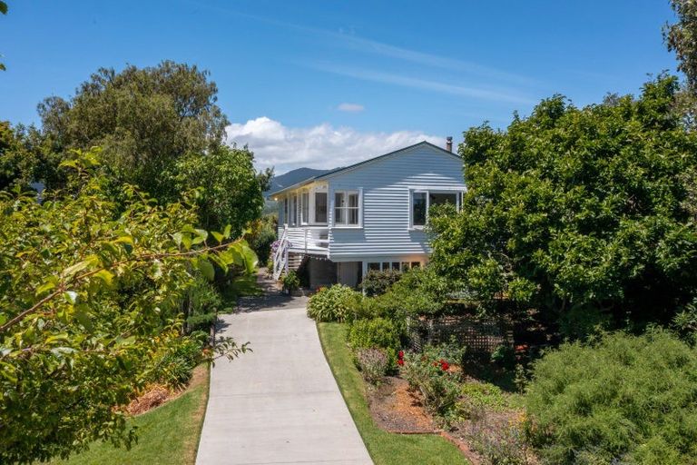 Photo of property in 90-92 Kiwi Road, Raumati Beach, Paraparaumu, 5032