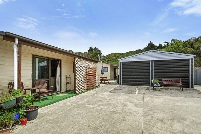 Photo of property in 11 Wainuiomata Road, Wainuiomata, Lower Hutt, 5014