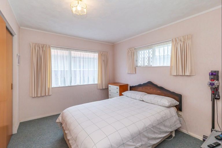 Photo of property in 28 Salisbury Street, Levin, 5510