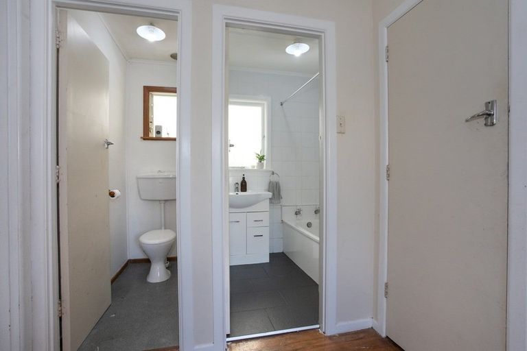 Photo of property in 24 Churchill Avenue, Feilding, 4702