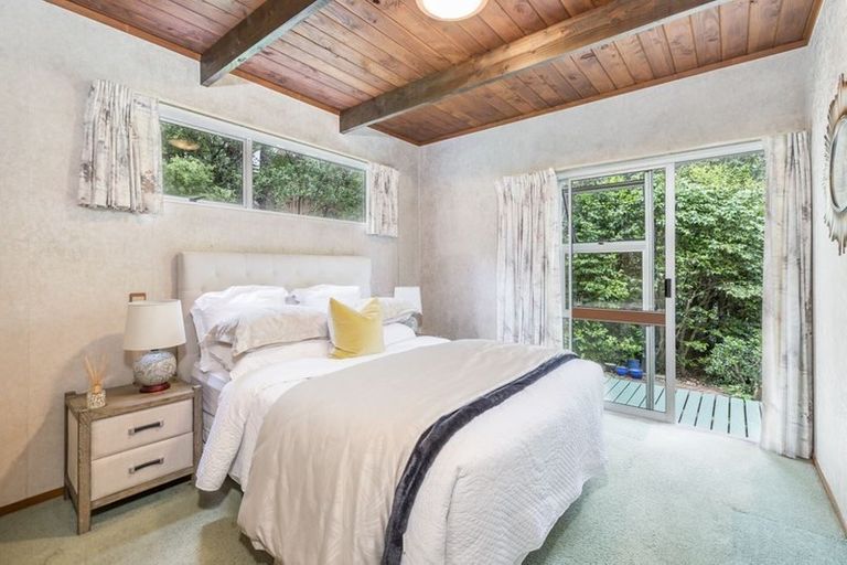 Photo of property in 72 Park Hill Road, Birkenhead, Auckland, 0626