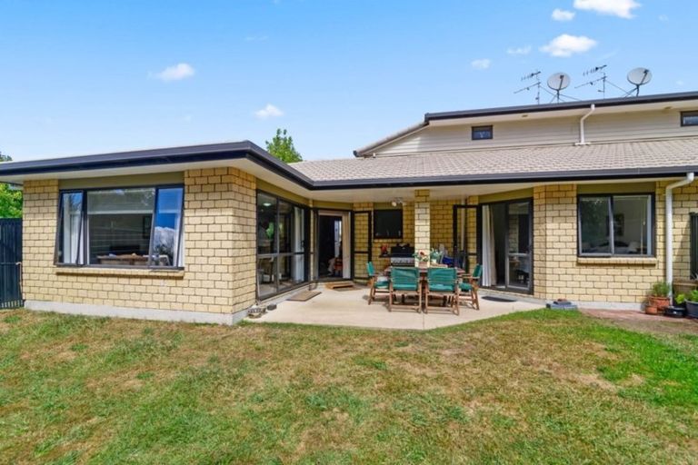 Photo of property in 55/64 Kawaha Point Road, Kawaha Point, Rotorua, 3010