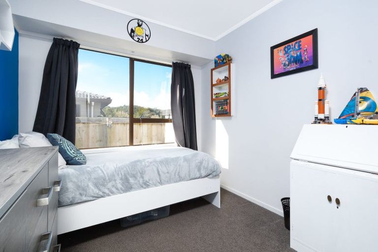 Photo of property in 1/29 Karepo Crescent, Ranui, Auckland, 0612
