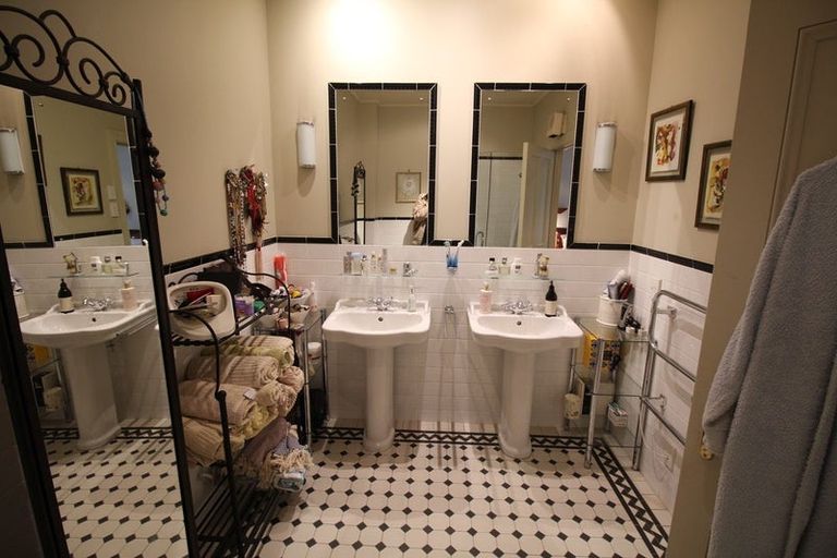 Photo of property in 1j George Street, Newmarket, Auckland, 1023