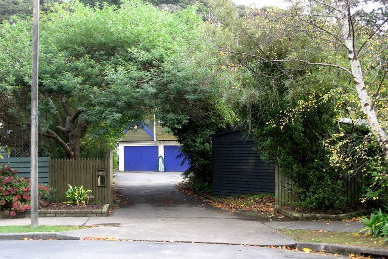 Photo of property in 7 Pohue Grove, Stokes Valley, Lower Hutt, 5019