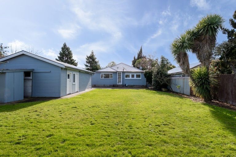 Photo of property in 63 Northcote Road, Northcote, Christchurch, 8052