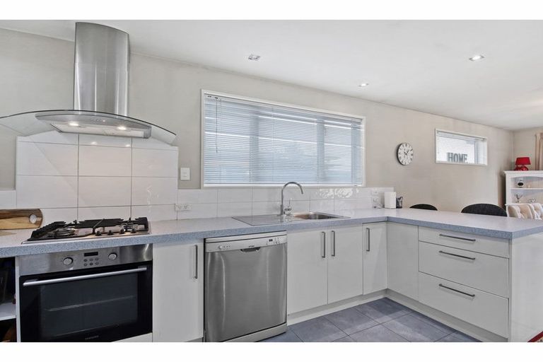 Photo of property in 6a Pandora Street, North New Brighton, Christchurch, 8083