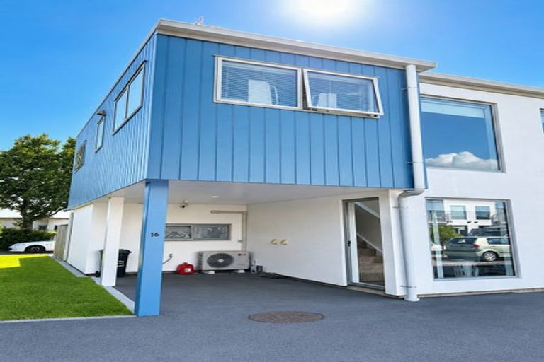 Photo of property in 31 Reynolds Place, Papamoa Beach, Papamoa, 3118