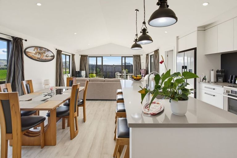 Photo of property in 3 Awatea Drive, Whitianga, 3510