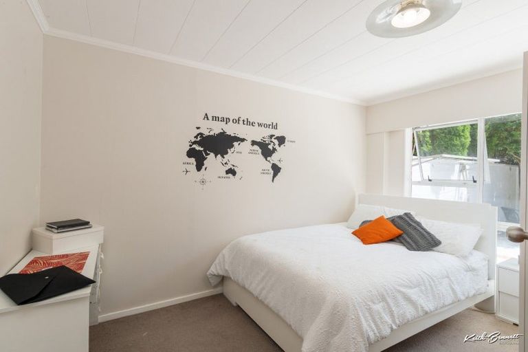 Photo of property in 8b Wai-iti Crescent, Woburn, Lower Hutt, 5010