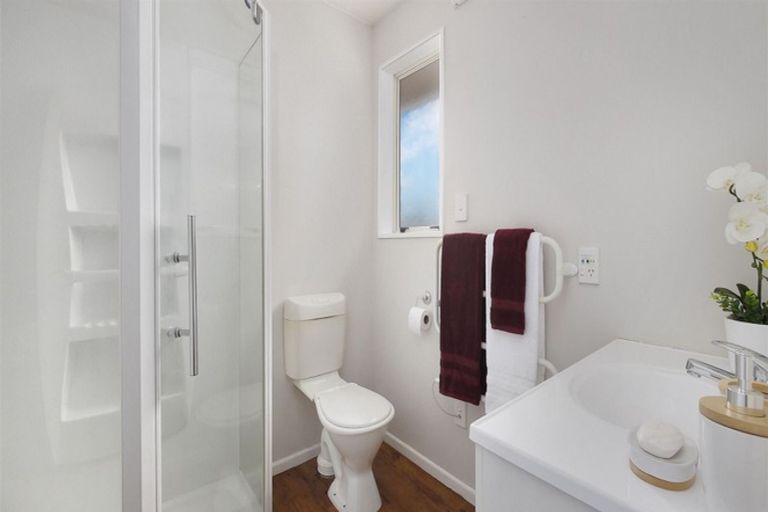 Photo of property in 10 Elmtree Close, Parklands, Christchurch, 8083