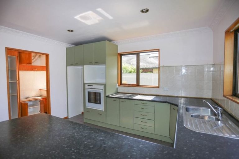 Photo of property in 8a Craven Street, Sockburn, Christchurch, 8042