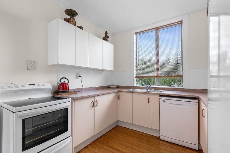 Photo of property in 18 Ngarua Road, Waitoa, 3310