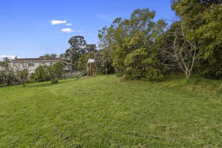 Photo of property in 18 Cassino Street, Bayswater, Auckland, 0622