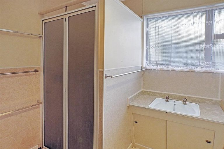 Photo of property in 9 Robinson Avenue, Holdens Bay, Rotorua, 3010