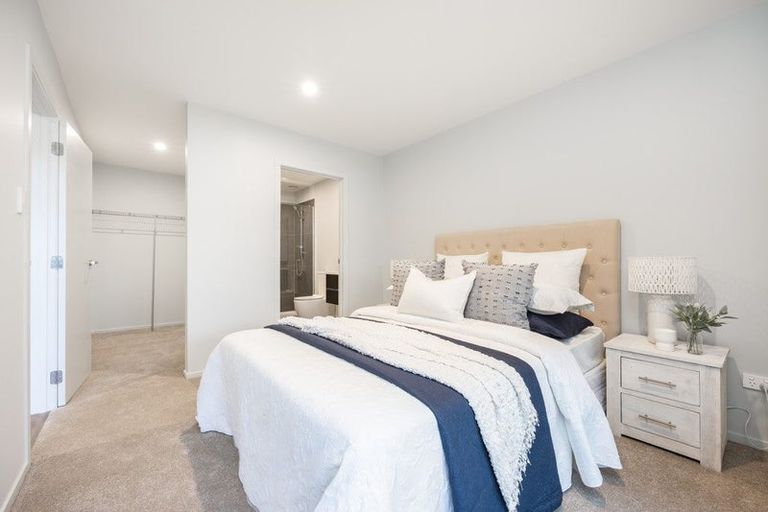 Photo of property in 120 Te Oneroa Way, Long Bay, Auckland, 0630