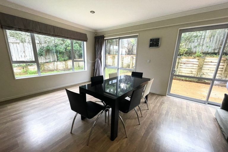 Photo of property in 105 Laurel Oak Drive, Schnapper Rock, Auckland, 0632