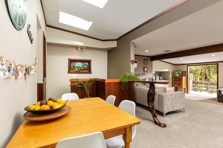 Photo of property in 1/757 West Coast Road, Oratia, Auckland, 0604