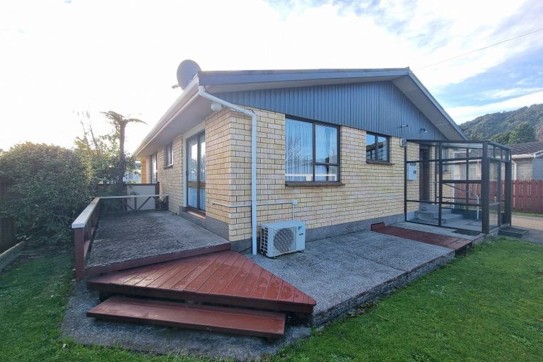 Photo of property in 8 Dupre Place, Cobden, Greymouth, 7802