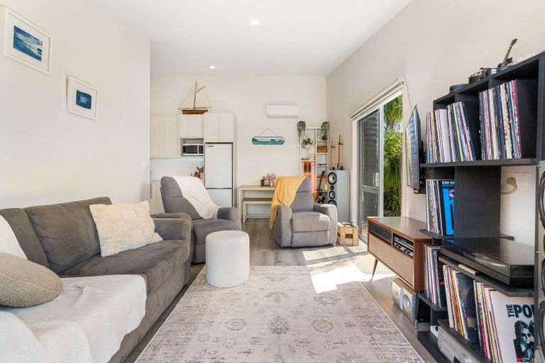 Photo of property in 209 Kiwi Road, Whangamata, 3620