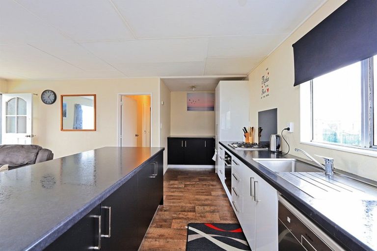 Photo of property in 16 Weddell Street, Flaxmere, Hastings, 4120