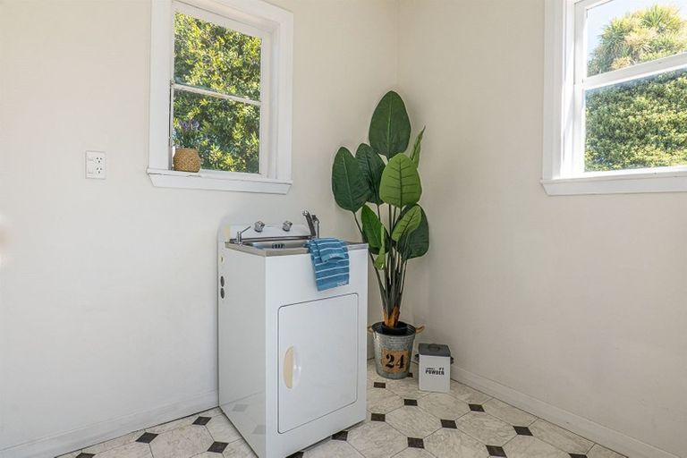 Photo of property in 39 Holland Street, Avonside, Christchurch, 8061