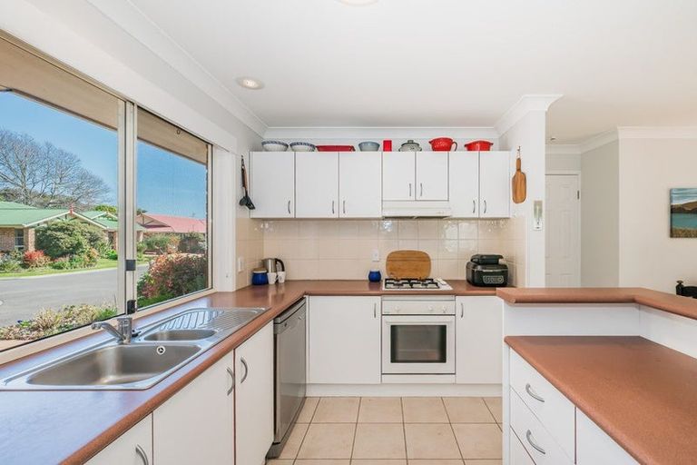 Photo of property in St Lukes Close, 41d Pehi Kupa Street, Waikanae, 5036