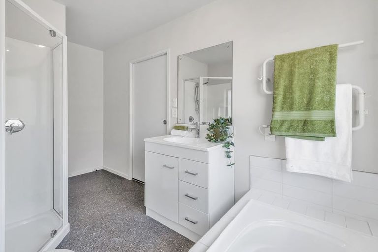 Photo of property in 7d Kendon Drive, Rolleston, 7614