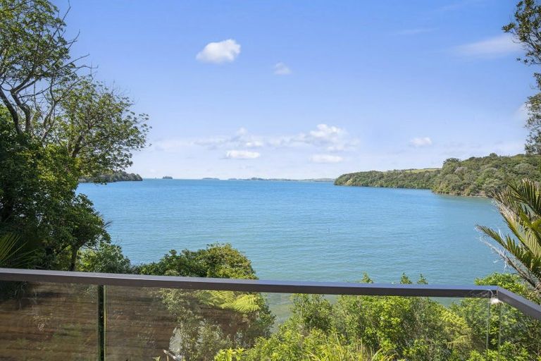 Photo of property in 12 Clinton Road, Tawharanui Peninsula, Warkworth, 0986