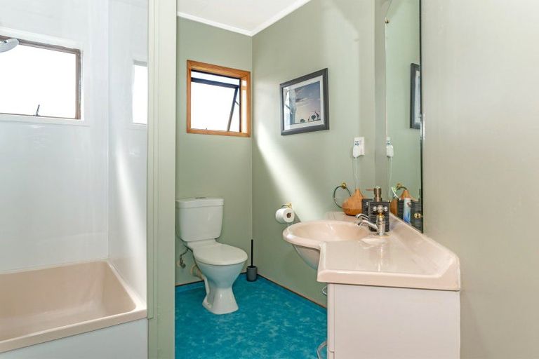 Photo of property in 11 Oak Street, Mangapapa, Gisborne, 4010