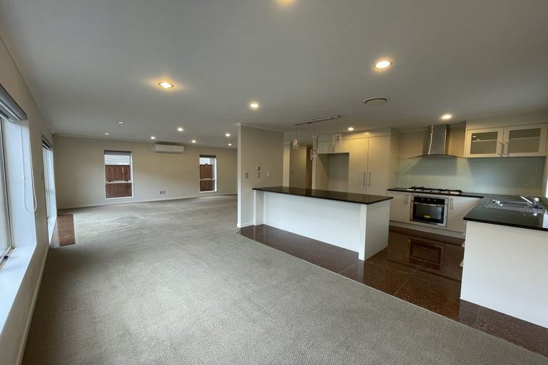 Photo of property in 30 Dromoland Drive, Flat Bush, Auckland, 2019