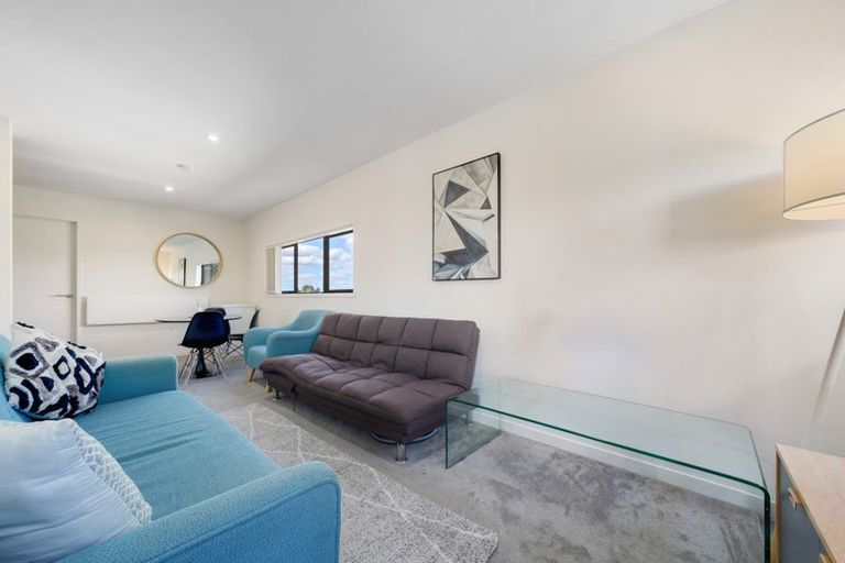 Photo of property in 206/8 Gray Avenue, Mangere East, Auckland, 2024