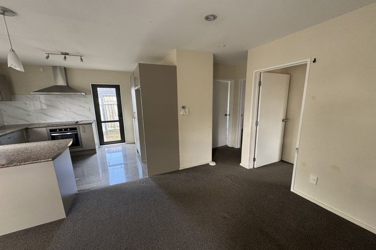 Photo of property in 26 Nile Road, Kelston, Auckland, 0602