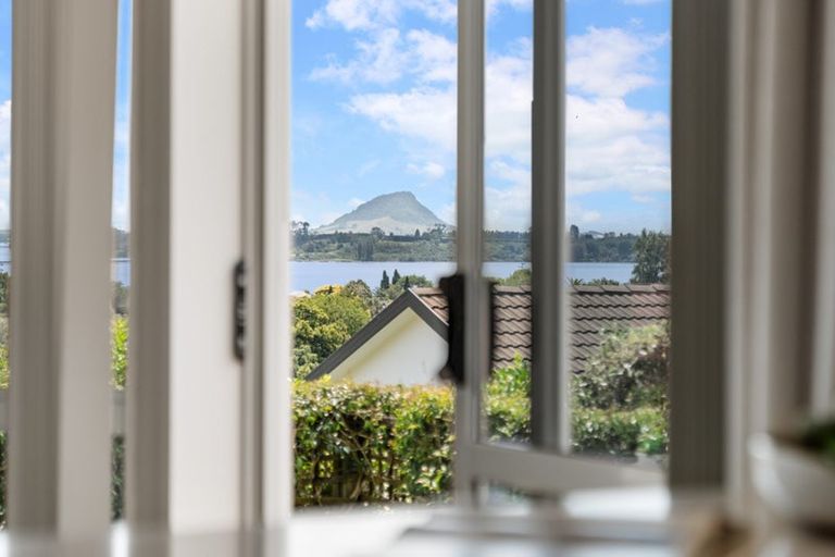 Photo of property in 27 Oteki Park Drive, Welcome Bay, Tauranga, 3112