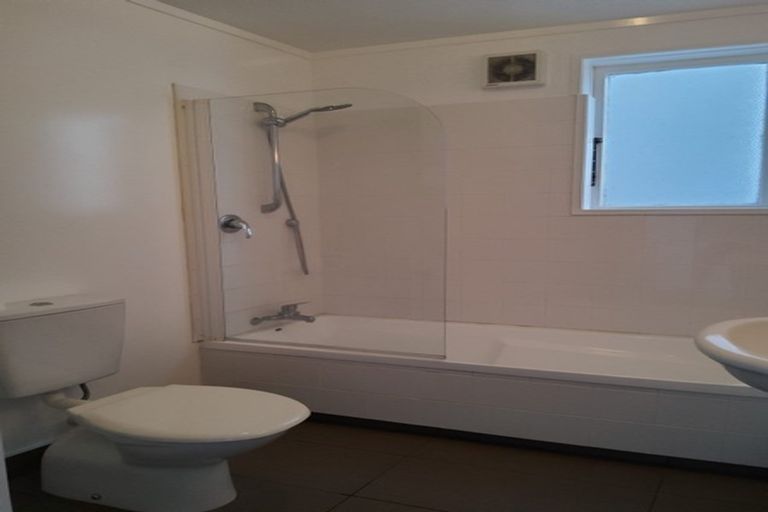 Photo of property in 221c The Terrace, Wellington Central, Wellington, 6011