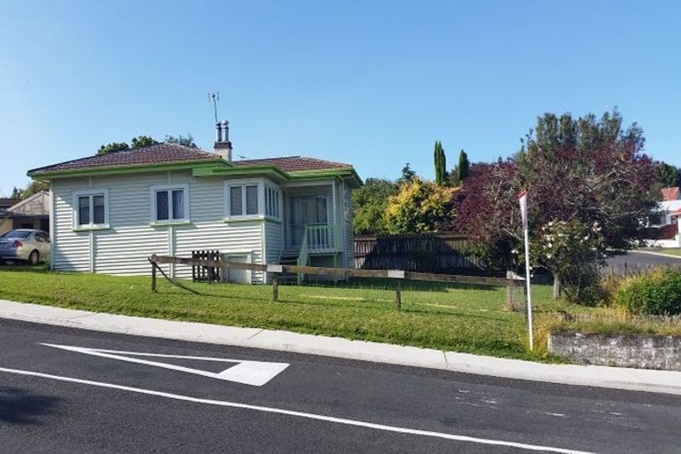Photo of property in 137 Collins Avenue, Te Awamutu, 3800
