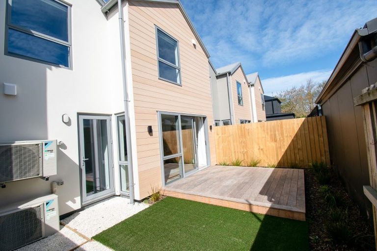 Photo of property in 112b Edgeware Road, St Albans, Christchurch, 8014