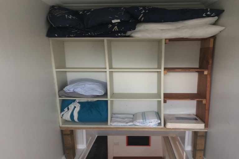 Photo of property in 16 Toroa Road, Otaihanga, Paraparaumu, 5036