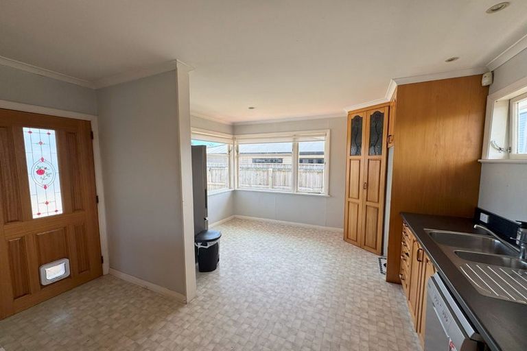 Photo of property in 9 Belvedere Crescent, Takaro, Palmerston North, 4412