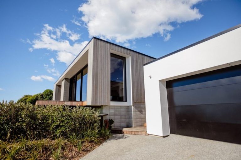 Photo of property in 11 Mana Heights, Marybank, Nelson, 7010