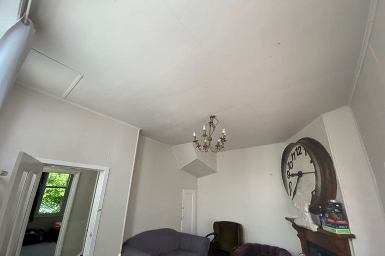 Photo of property in 19 Holloway Road, Aro Valley, Wellington, 6021