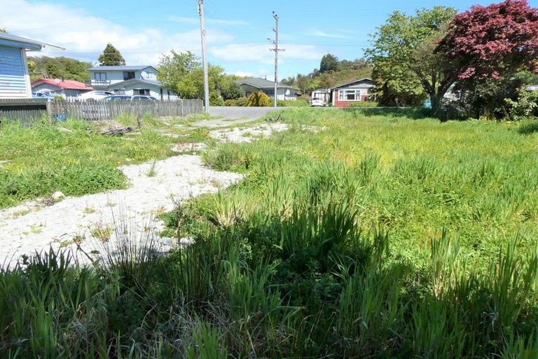 Photo of property in 16 Inverness Street, Dunollie, Runanga, 7803