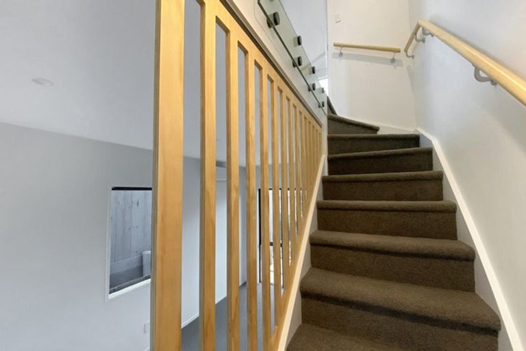 Photo of property in 29d Wharf Road, Te Atatu Peninsula, Auckland, 0610