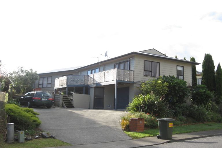 Photo of property in 20 Hookway Grove, Paraparaumu, 5032